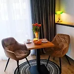 De Luxe * Warszawa